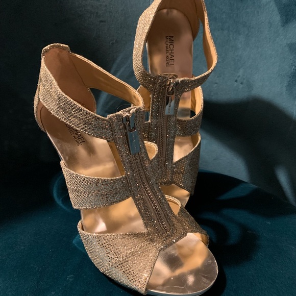 Michael kors silver glitter t strap sandals heels 8.5 - Picture 6 of 9